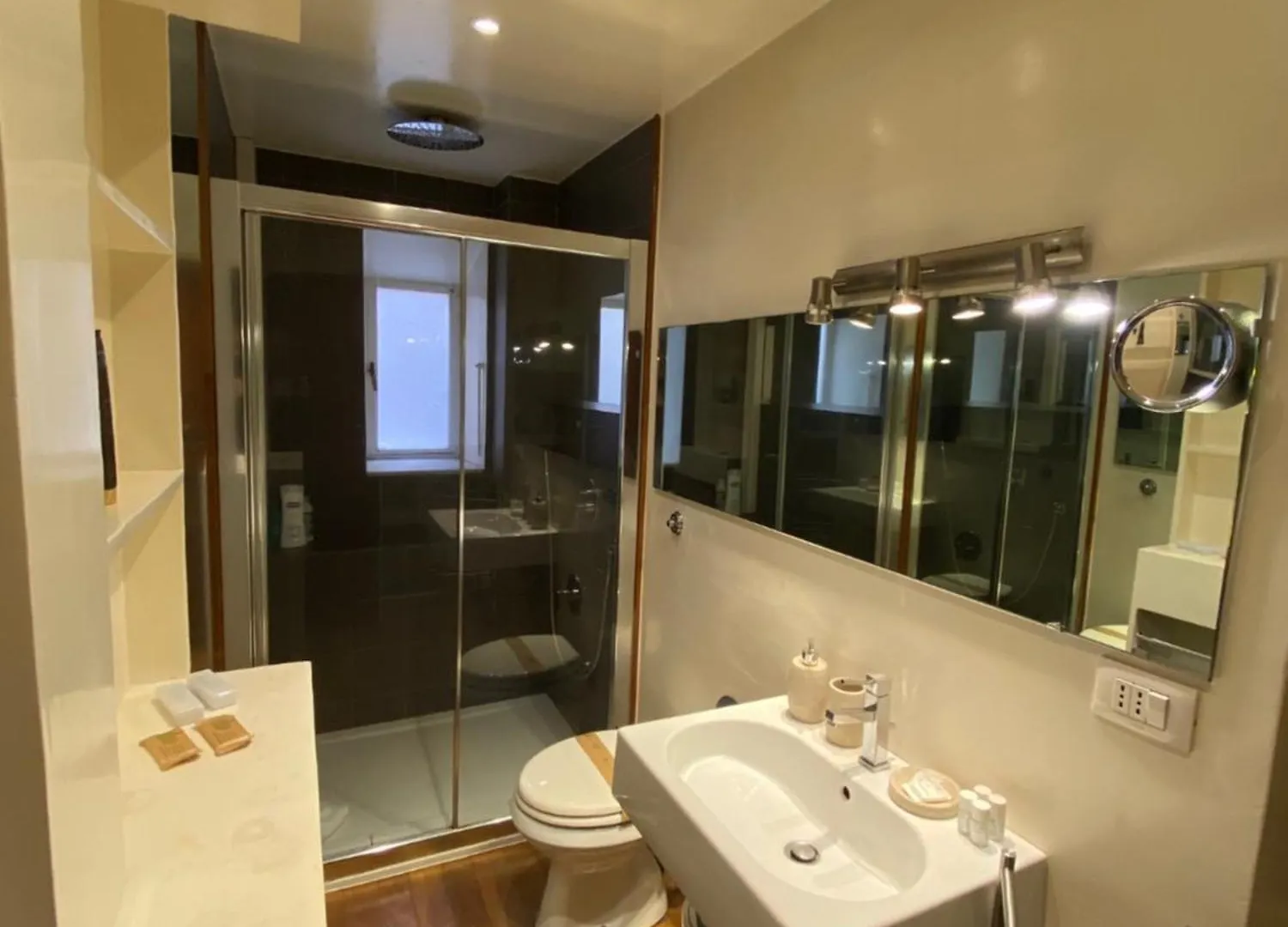 招待所 78 Luxury Margutta Suite 罗马